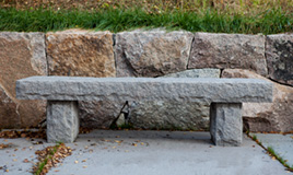 Stenbänk i granit